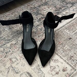 Pelle Moda Black Ankle Strap Heels